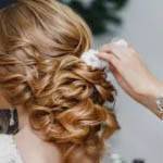 Mooi haar op de bruiloft! Deel 2 - de beste bruidskapsels